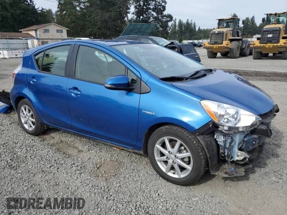 2013 Toyota Prius Three with VIN JTDKDTB35D1529174, listed as a Copart auction lot 82282345 with 55,089 mi miles and Salvage title. Bid and sale history available at DreamBid. Image 4.