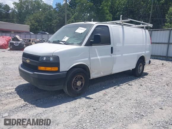 2020 Chevrolet Express Cargo with VIN 1GCWGAFG5L1119726, listed as a IAAI auction lot 42648575 with 219,326 mi miles and . Bid and sale history available at DreamBid. Image 17.