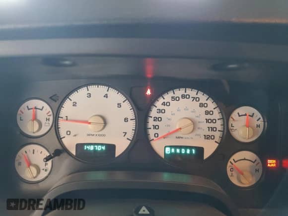 2005 Dodge 1500 SLT z VIN 1D7HA18N05S272345, wystawiony jako Copart lot #83809685 z przebiegiem 148 704 mil mil oraz Szkoda całkowita • Salvage title. Historia ofert i sprzedaży dostępna na DreamBid. Obrazek 9.