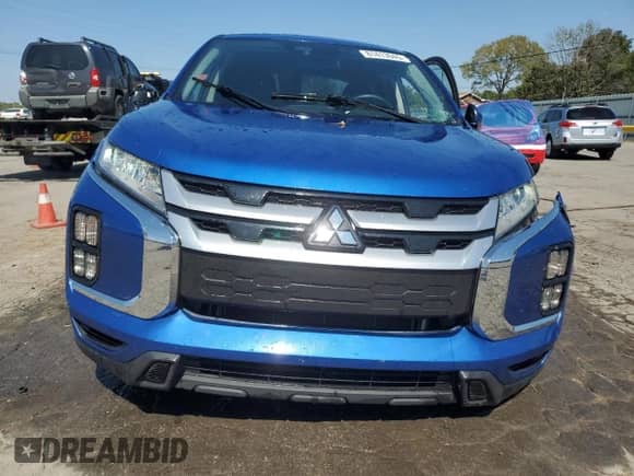 2023 Mitsubishi Outlander ES z VIN JA4ARUAU6PU002349, wystawiony jako Copart lot #81413945 z przebiegiem 33 620 mil mil oraz Szkoda całkowita • Salvage title. Historia ofert i sprzedaży dostępna na DreamBid. Obrazek 5.
