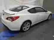 2010 Hyundai Genesis Coupe Grand Touring с VIN KMHHU6KH0AU010630, выставлен на аукционе Copart как лот 60736055 с пробегом 126 770 миль миль и Чистый • Clean title. История ставок и продаж доступна на DreamBid. Изображение 3.