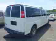 2017 Chevrolet Express Passenger LS с VIN 1GAZGNFF9H1184588, выставлен на аукционе IAAI как лот 42600170 с пробегом 430 992 миль миль и . История ставок и продаж доступна на DreamBid. Изображение 4.