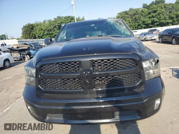 2018 Ram 1500 Big Horn z VIN 1C6RR7LG6JS260110, wystawiony jako Copart lot #67956055 z przebiegiem 76 042 mil mil oraz Szkoda całkowita • Salvage title. Historia ofert i sprzedaży dostępna na DreamBid. Obrazek 5.