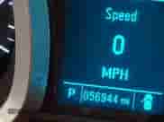 2017 Chevrolet Equinox Premier z VIN 2GNFLGE33H6152636, wystawiony jako IAAI lot #43335907 z przebiegiem 56 944 mil mil oraz . Historia ofert i sprzedaży dostępna na DreamBid. Obrazek 15.