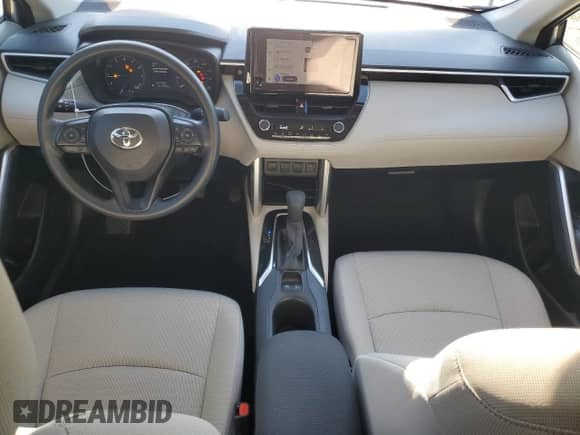 2023 Toyota Corolla Cross L с VIN 7MUAAAAG8PV068448, выставлен на аукционе Copart как лот 71514765 с пробегом 36 990 миль миль и Списание • Salvage title. История ставок и продаж доступна на DreamBid. Изображение 8.