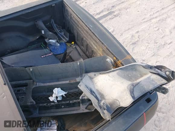 2016 Ram 1500 Rebel с VIN 1C6RR7YT7GS390945, выставлен на аукционе IAAI как лот 41642300 с пробегом 107 558 миль миль и . История ставок и продаж доступна на DreamBid. Изображение 12.