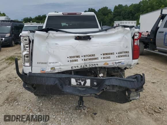 2024 Chevrolet Silverado 2500HD Work Truck с VIN 2GC4YLEYXR1168708, выставлен на аукционе Copart как лот 61971585 с пробегом 28 080 миль миль и Списание • Salvage title. История ставок и продаж доступна на DreamBid. Изображение 6.