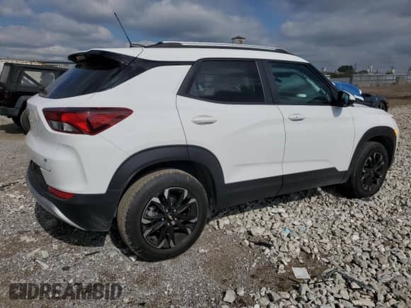 2023 Chevrolet TrailBlazer LT with VIN KL79MRSL3PB000366, listed as a Copart auction lot 65035345 with 48,251 mi miles and Salvage title. Bid and sale history available at DreamBid. Image 3.