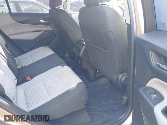 2019 Chevrolet Equinox LS с VIN 2GNAXSEV5K6110477, выставлен на аукционе IAAI как лот 43305252 с пробегом 170 151 миль миль и . История ставок и продаж доступна на DreamBid. Изображение 8.