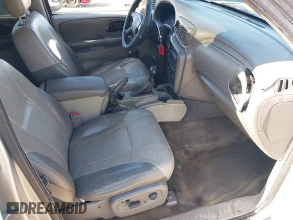 2004 Chevrolet TrailBlazer LT с VIN 1GNDT13S642105381, выставлен на аукционе IAAI как лот 42584022 с пробегом 298 423 миль миль и . История ставок и продаж доступна на DreamBid. Изображение 5.