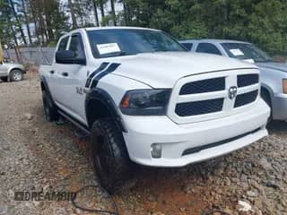 2013 Ram 1500 Express z VIN 1C6RR7KT4DS575071, wystawiony jako IAAI lot #43307867 z przebiegiem 287 854 mil mil oraz . Historia ofert i sprzedaży dostępna na DreamBid. Obrazek 1.
