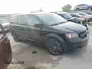 2017 Dodge Grand Caravan SE Plus z VIN 2C4RDGBG8HR855979, wystawiony jako Copart lot #85843385 z przebiegiem 102 868 mil mil oraz Szkoda całkowita • Salvage title. Historia ofert i sprzedaży dostępna na DreamBid. Obrazek 4.