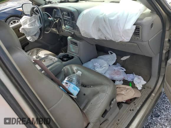 2000 GMC Sierra 1500 SLE z VIN 2GTEC19V2Y1315805, wystawiony jako Copart lot #61499285 z przebiegiem 207 499 mil mil oraz Szkoda całkowita • Salvage title. Historia ofert i sprzedaży dostępna na DreamBid. Obrazek 8.