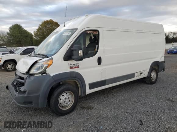 2018 Ram ProMaster Cargo with VIN 3C6TRVDG8JE142538, listed as a Copart auction lot 81905134 with 85,675 mi miles and Salvage title. Bid and sale history available at DreamBid. Image 1.
