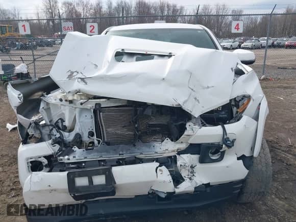2017 Toyota Tacoma SR5 с VIN 3TMCZ5AN3HM106655, выставлен на аукционе IAAI как лот 41838777 с пробегом 63 740 миль миль и . История ставок и продаж доступна на DreamBid. Изображение 13.