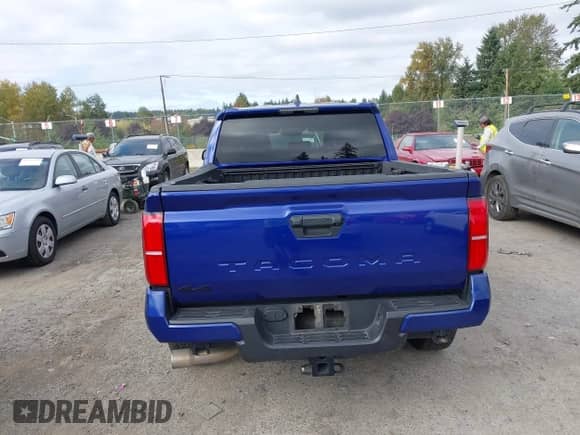 2024 Toyota Tacoma SR5 с VIN 3TMLB5JN5RM004554, выставлен на аукционе IAAI как лот 43313502 с пробегом 23 923 миль миль и . История ставок и продаж доступна на DreamBid. Изображение 16.