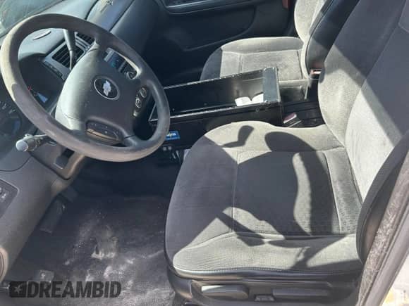2016 Chevrolet Impala Police Police с VIN 2G1WD5E37G1104426, выставлен на аукционе Copart как лот 87423605 с пробегом 96 319 миль миль и Чистый • Clean title. История ставок и продаж доступна на DreamBid. Изображение 14.