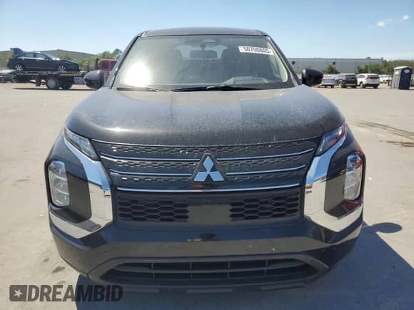 2024 Mitsubishi Outlander ES with VIN JA4J3UA84RZ054718, listed as a Copart auction lot 50700805 with 24,939 mi miles and Salvage title. Bid and sale history available at DreamBid. Image 5.