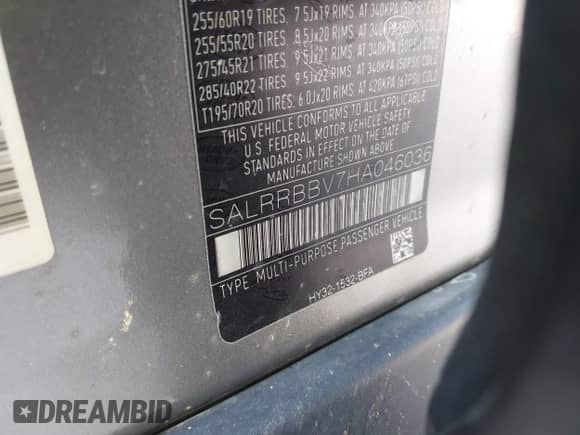 2017 Land Rover Discovery HSE z VIN SALRRBBV7HA046036, wystawiony jako IAAI lot #43238640 z przebiegiem 85 594 mil mil oraz . Historia ofert i sprzedaży dostępna na DreamBid. Obrazek 9.