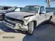 2000 Chevrolet Silverado 1500 LS with VIN 1GCEC14T3YE281264, listed as a Copart auction lot 42632875 with 209,374 mi miles and Salvage title. Bid and sale history available at DreamBid. Image 1.