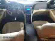 2013 Hyundai Sonata Limited с VIN 5NPEC4AC5DH516764, выставлен на аукционе Copart как лот 68748935 с пробегом 67 388 миль миль и Чистый • Clean title. История ставок и продаж доступна на DreamBid. Изображение 8.