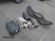 2019 Chevrolet Silverado 1500 RST z VIN 1GCPWDED0KZ114529, wystawiony jako IAAI lot #42967143 z przebiegiem 93 566 mil mil oraz . Historia ofert i sprzedaży dostępna na DreamBid. Obrazek 12.