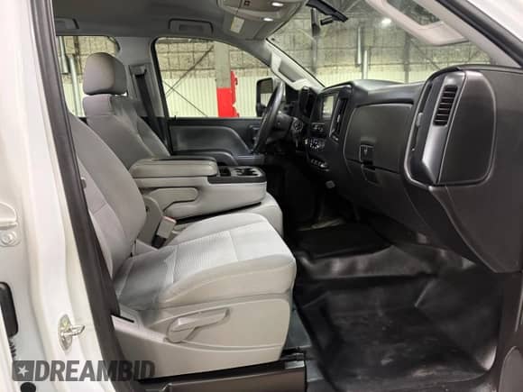 2017 Chevrolet Silverado 3500HD Work Truck with VIN 1GB4KYCY1HF268531, listed as a Copart auction lot 62195545 with 272,154 mi miles and Clean title. Bid and sale history available at DreamBid. Image 5.