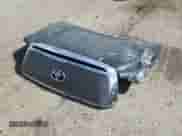 2012 Toyota Tundra z VIN 5TFRU5F10CX028076, wystawiony jako Copart lot #50353735 z przebiegiem 171 321 mil mil oraz Szkoda całkowita • Salvage title. Historia ofert i sprzedaży dostępna na DreamBid. Obrazek 12.