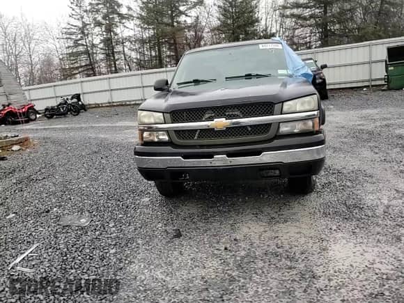 2005 Chevrolet Silverado 1500 Work Truck with VIN 2GCEK19V351307212, listed as a Copart auction lot 84217594 with 175,380 mi miles and Salvage title. Bid and sale history available at DreamBid. Image 11.