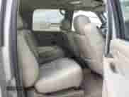 2004 Chevrolet Suburban LT с VIN 1GNEC16Z34J268718, выставлен на аукционе IAAI как лот 42078372 с пробегом 433 488 миль миль и . История ставок и продаж доступна на DreamBid. Изображение 8.