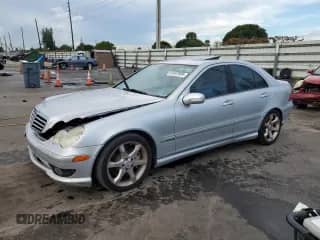 2007 Mercedes-Benz C 230 Sport with VIN WDBRF52H47F913498, listed as a Copart auction lot 81547895 with 193,081 mi miles and Salvage title. Bid and sale history available at DreamBid. Image 1.