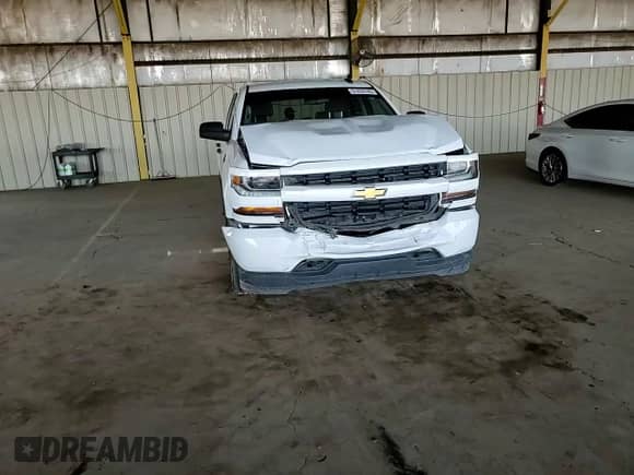 2018 Chevrolet Silverado 1500 Custom с VIN 1GCRCPEC6JZ312315, выставлен на аукционе Copart как лот 51255145 с пробегом 155 626 миль миль и Списание • Salvage title. История ставок и продаж доступна на DreamBid. Изображение 11.
