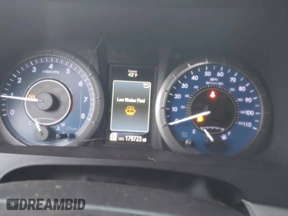 2015 Toyota Sienna Limited with VIN 5TDDK3DC6FS128167, listed as a IAAI auction lot 41699588 with 179,723 mi miles and . Bid and sale history available at DreamBid. Image 7.