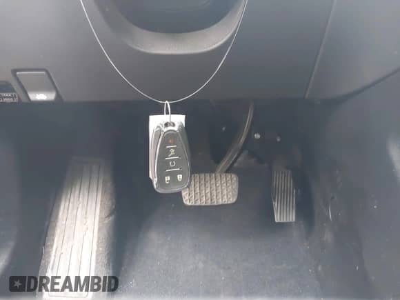 2018 Chevrolet Equinox LT с VIN 2GNAXJEV2J6346853, выставлен на аукционе IAAI как лот 43297983 с пробегом 72 714 миль миль и . История ставок и продаж доступна на DreamBid. Изображение 11.