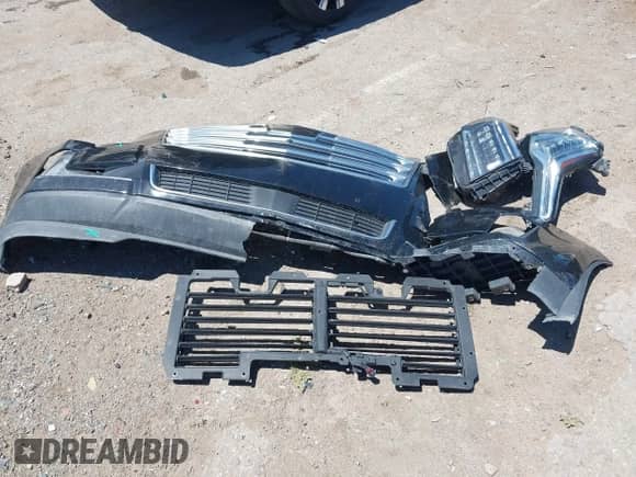 2016 Cadillac Escalade ESV Platinum с VIN 1GYS4KKJ6GR101106, выставлен на аукционе IAAI как лот 42869389 с пробегом 235 419 миль миль и . История ставок и продаж доступна на DreamBid. Изображение 12.