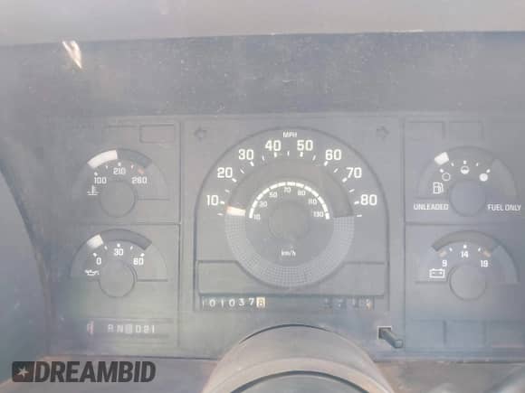 1989 Chevrolet Silverado 2500 с VIN 1GCFC24K6KE103258, выставлен на аукционе IAAI как лот 41550838 с пробегом 101 037 миль миль и . История ставок и продаж доступна на DreamBid. Изображение 7.