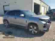 2021 Mitsubishi Outlander ES z VIN JA4ARUAU1MU031284, wystawiony jako Copart lot #81330925 z przebiegiem 97 519 mil mil oraz Szkoda całkowita • Salvage title. Historia ofert i sprzedaży dostępna na DreamBid. Obrazek 4.