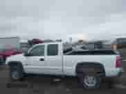 2003 Chevrolet Silverado 2500HD LT z VIN 1GCHK29U23E116984, wystawiony jako IAAI lot #43217859 z przebiegiem 265 239 mil mil oraz . Historia ofert i sprzedaży dostępna na DreamBid. Obrazek 15.
