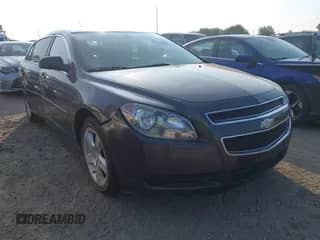 2012 Chevrolet Malibu 1LS с VIN 1G1ZB5E01CF266581, выставлен на аукционе IAAI как лот 43260293 с пробегом 140 084 миль миль и . История ставок и продаж доступна на DreamBid. Изображение 1.