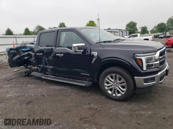 2025 Ford F-150 Lariat с VIN 1FTFW5LD5SFA45844, выставлен на аукционе Copart как лот 55835155 с пробегом 868 миль миль и Списание • Salvage title. История ставок и продаж доступна на DreamBid. Изображение 4.