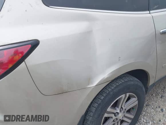 2015 Chevrolet Traverse LT с VIN 1GNKVHKDXFJ267147, выставлен на аукционе IAAI как лот 42623257 с пробегом 91 911 миль миль и . История ставок и продаж доступна на DreamBid. Изображение 12.