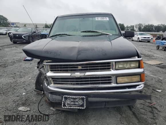 1997 Chevrolet Silverado 1500 with VIN 1GCEC14R2VZ207259, listed as a Copart auction lot 67120915 with 193,827 mi miles and Salvage title. Bid and sale history available at DreamBid. Image 5.
