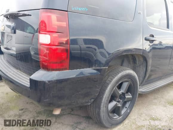 2007 Chevrolet Tahoe LS с VIN 1GNFC13C57J249371, выставлен на аукционе IAAI как лот 41442239 с пробегом 249 872 миль миль и . История ставок и продаж доступна на DreamBid. Изображение 15.
