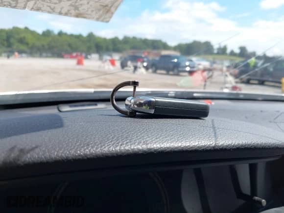 2015 Honda Accord Touring z VIN 1HGCR6F70FA013958, wystawiony jako IAAI lot #42919174 z przebiegiem 195 994 mil mil oraz . Historia ofert i sprzedaży dostępna na DreamBid. Obrazek 11.