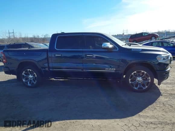 2020 Ram 1500 Limited z VIN 1C6SRFHT0LN146123, wystawiony jako IAAI lot #41407810 z przebiegiem 117 206 mil mil oraz . Historia ofert i sprzedaży dostępna na DreamBid. Obrazek 13.