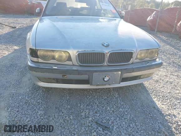 2001 BMW 7 Series 740iL with VIN WBAGH83441DP20011, listed as a IAAI auction lot 43463463 with Not provided miles and . Bid and sale history available at DreamBid. Image 6.