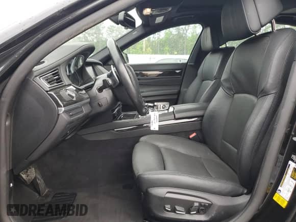 2014 BMW 7 Series 740Li with VIN WBAYE4C51ED138260, listed as a Copart auction lot 53299125 with 87,724 mi miles and Salvage title. Bid and sale history available at DreamBid. Image 7.