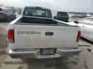 2001 Dodge Dakota Sport с VIN 1B7GL22N31S250879, выставлен на аукционе Copart как лот 47322845 с пробегом 207 334 миль миль и Списание • Salvage title. История ставок и продаж доступна на DreamBid. Изображение 6.