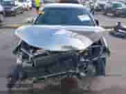 2017 Toyota Camry XLE z VIN 4T1BF1FK1HU660134, wystawiony jako IAAI lot #43300739 z przebiegiem 121 817 mil mil oraz . Historia ofert i sprzedaży dostępna na DreamBid. Obrazek 6.