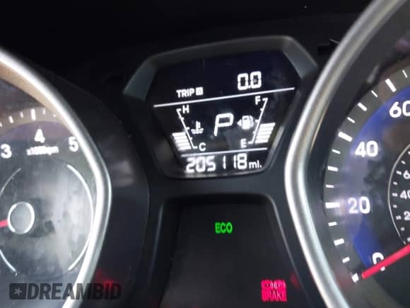 2016 Hyundai Elantra SE z VIN 5NPDH4AE9GH695765, wystawiony jako IAAI lot #43241867 z przebiegiem 205 118 mil mil oraz . Historia ofert i sprzedaży dostępna na DreamBid. Obrazek 16.